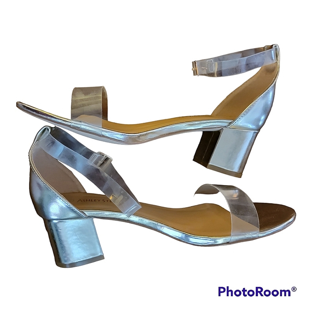 Ashley Stewart Gold Ankle Strap Sandals Size 11W